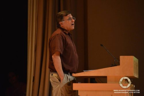 Dr-Pervaiz-Hoodbhoy-speaking-at-Faiz-Am n-Mela-2014.jpg4 